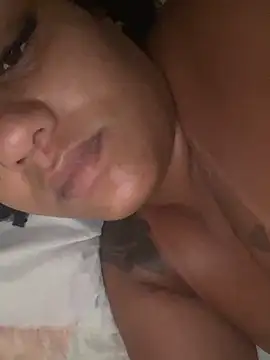 morenaluaa online show from 11, 11, 2025