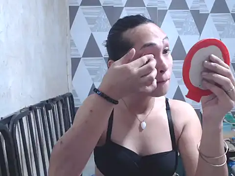 Wiynwyn Delamerced1989 online show from 14, 12, 2025