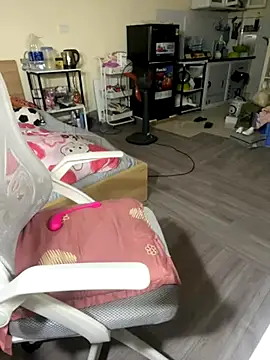 Mina048 online show from 4, 11, 2025