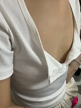 Mina048 online show from 7, 2, 2026