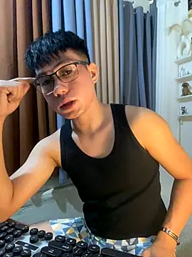 xshyboyx online show from 3, 12, 2025