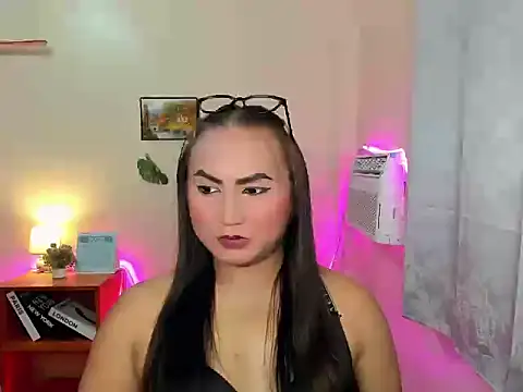 hella queen online show from 6, 1, 2026