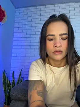 Im Fernanda online show from 3, 10, 2025