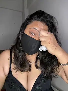 Momita-1 online show from 4, 11, 2025