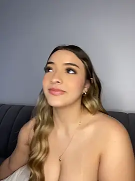 KYLIE JONES6 online show from 17, 10, 2025