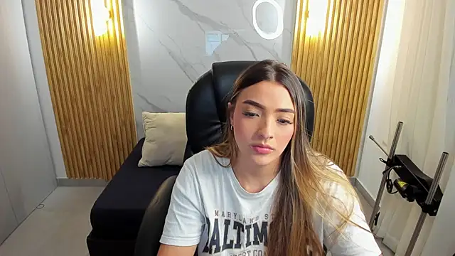 KYLIE JONES6 online show from 28, 10, 2025