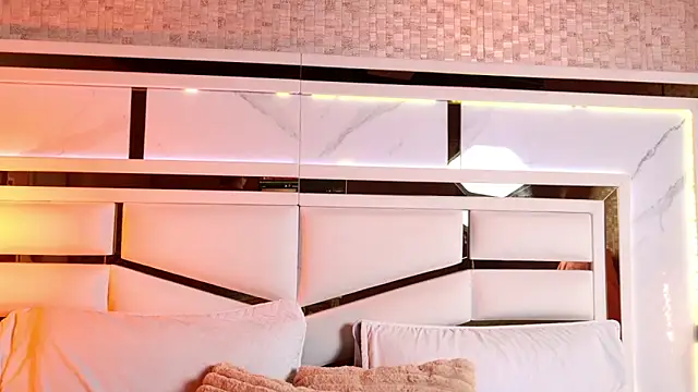 ambar rosse25 online show from 10, 10, 2025