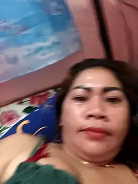 Snapshot of sexybitch_02 chatting on 8, 5, 2026 sexybitch 02 online show from 8, 5, 2026