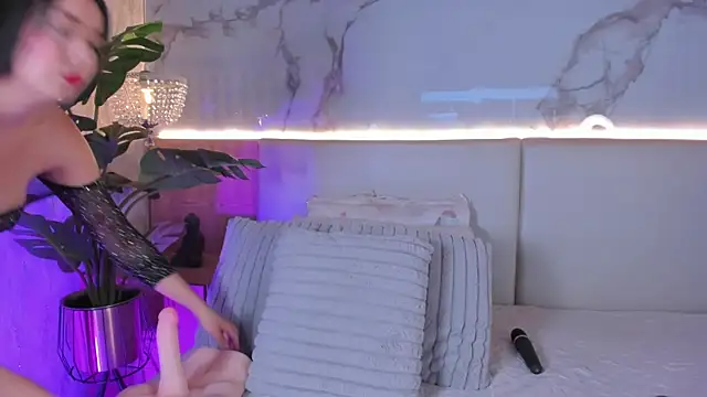 ValSmith  online show from 18, 12, 2025