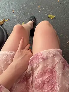 Meii-meyy online show from 9, 9, 2025