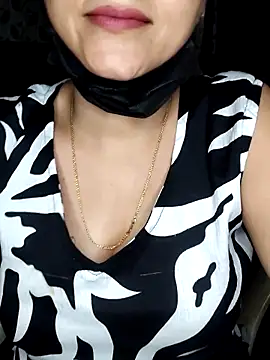 Horny Shalu online show from 5, 10, 2025