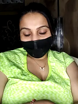 Horny Shalu online show from 11, 4, 2026