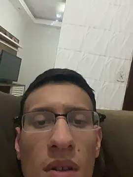 Snapshot of safadezanunes2 chatting on 22, 9, 2025 safadezanunes2 online show from 22, 9, 2025