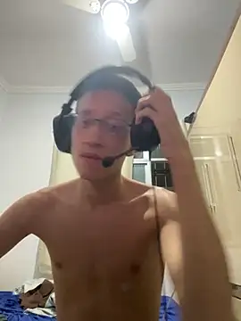 Snapshot of safadezanunes2 chatting on 4, 11, 2025 safadezanunes2 online show from 4, 11, 2025