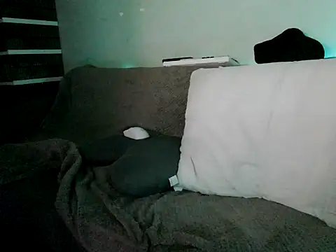 boyhigh1997 online show from 8, 10, 2025