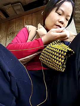 Snapshot of Rioo122 chatting on 15, 11, 2025 Rioo122 online show from 15, 11, 2025