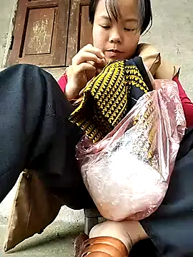 Snapshot of Rioo122 chatting on 16, 11, 2025 Rioo122 online show from 16, 11, 2025