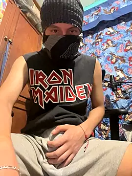 Skinny Longhair online show from 28, 9, 2025