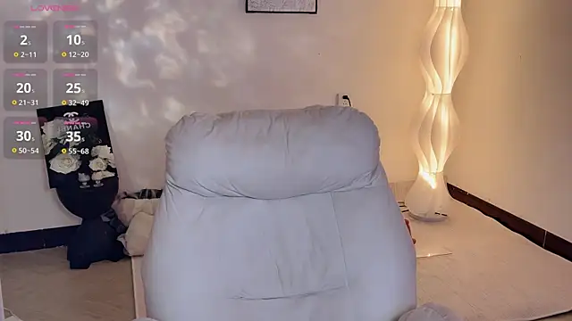 Snapshot of BoxedGyre- chatting on 30, 9, 2025 BoxedGyre- online show from 30, 9, 2025