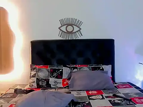 NoahDevil18 online show from 2, 12, 2025