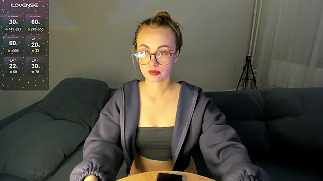 MewStella online show from 1, 10, 2025