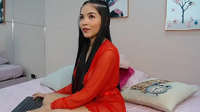 Snapshot of zooombee chatting on 30, 6, 2026 zooombee online show from 30, 6, 2026