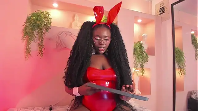 NanyMoreno online show from 31, 10, 2025