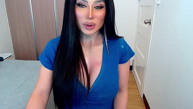 Snapshot of MissKylie002 chatting on 8, 8, 2026 MissKylie002 online show from 8, 8, 2026