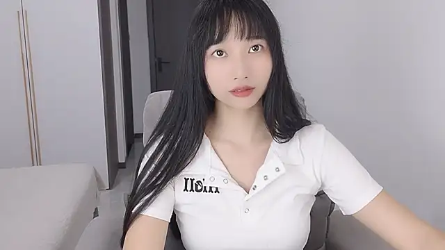 Lisa-3333 online show from 15, 9, 2025