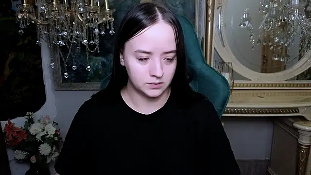 Snapshot of LaraBenson_ chatting on 18, 3, 2026 LaraBenson online show from 18, 3, 2026