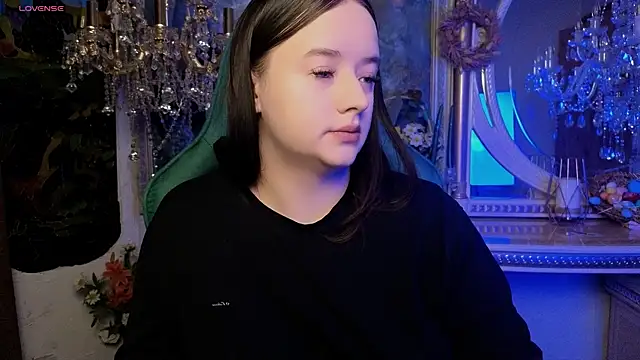 Snapshot of LaraBenson_ chatting on 1, 4, 2026 LaraBenson online show from 1, 4, 2026