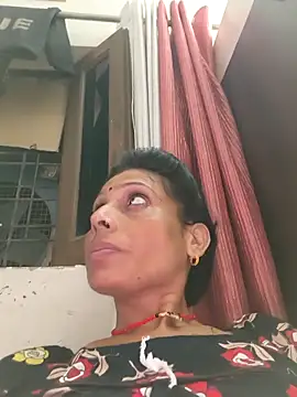 ISHANI-SINGH online show from 3, 10, 2025