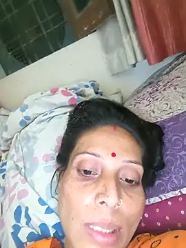 Snapshot of ISHANI-SINGH chatting on 27, 4, 2026 ISHANI-SINGH online show from 27, 4, 2026
