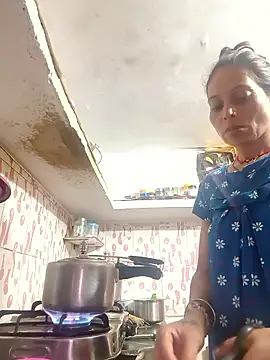 Snapshot of ISHANI-SINGH chatting on 15, 5, 2026 ISHANI-SINGH online show from 15, 5, 2026