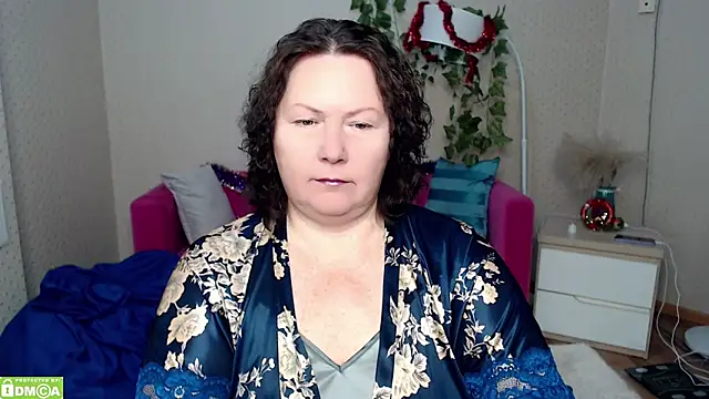 milf hornys online show from 18, 12, 2025