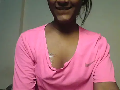 Snapshot of mickle_james chatting on 19, 7, 2026 mickle james online show from 19, 7, 2026