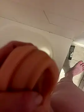 Snapshot of Buck2000 chatting on 17, 12, 2025 Buck2000 online show from 17, 12, 2025