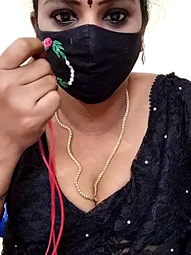 Snapshot of yoga-mithraa chatting on 13, 11, 2025 yoga-mithraa online show from 13, 11, 2025