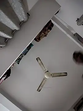 Snapshot of t2pnb chatting on 2, 11, 2025 t2pnb online show from 2, 11, 2025