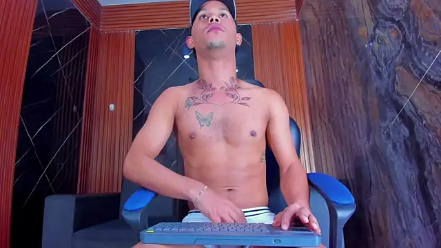 Snapshot of Rick_big chatting on 17, 9, 2025 Rick big online show from 17, 9, 2025