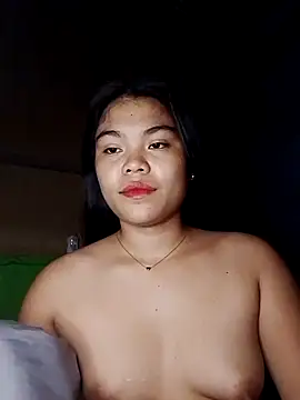 Snapshot of cloe_candy19 chatting on 4, 10, 2025 cloe candy19 online show from 4, 10, 2025