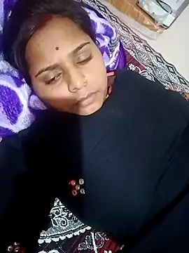 Snapshot of Hot_crety chatting on 9, 9, 2025 Hot crety online show from 9, 9, 2025