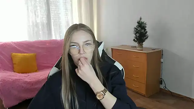 HitGyrl online show from 3, 2, 2026