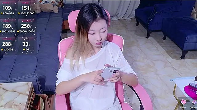 Snapshot of Deserve_E chatting on 16, 9, 2025 Deserve E online show from 16, 9, 2025