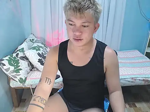 Snapshot of Fuckboii_intown chatting on 2, 10, 2025 Fuckboii intown online show from 2, 10, 2025