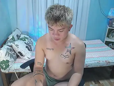 Snapshot of Fuckboii_intown chatting on 3, 10, 2025 Fuckboii intown online show from 3, 10, 2025