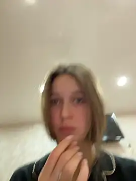 ElliRose online show from 14, 12, 2025