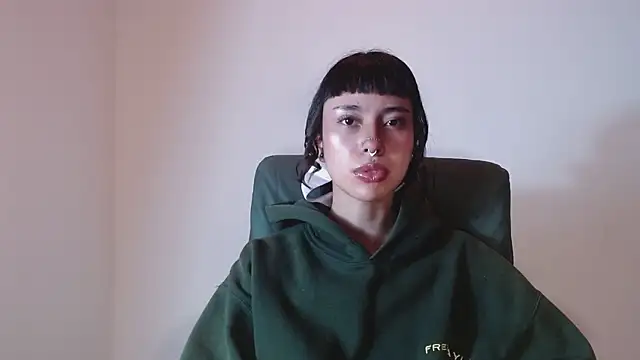 Snapshot of _mavis2 chatting on 3, 10, 2025  mavis2 online show from 3, 10, 2025