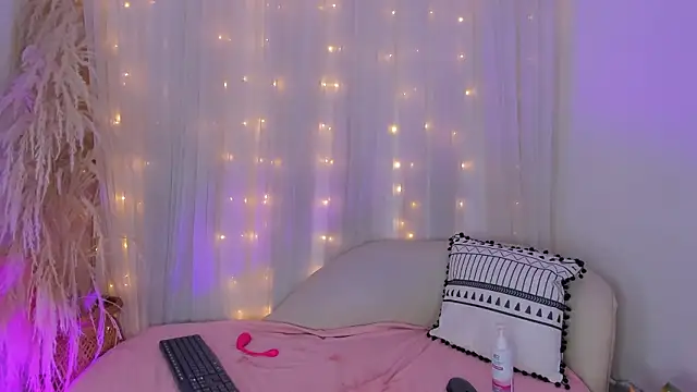 arianna cox   online show from 3, 2, 2026