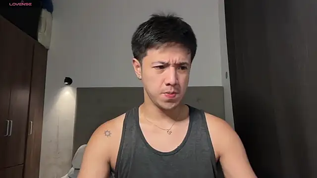 Snapshot of Addictiveboi chatting on 5, 6, 2026 Addictiveboi online show from 5, 6, 2026